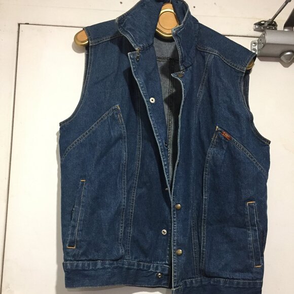 VINTAGE LEE JEANS VESTS SIZE M/L - Picture 2 of 8